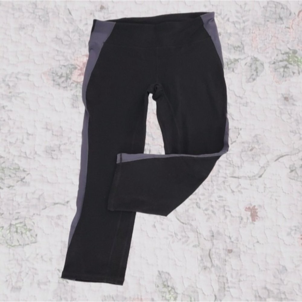Gap Body Fit Cropped Workout Leggings- Small​